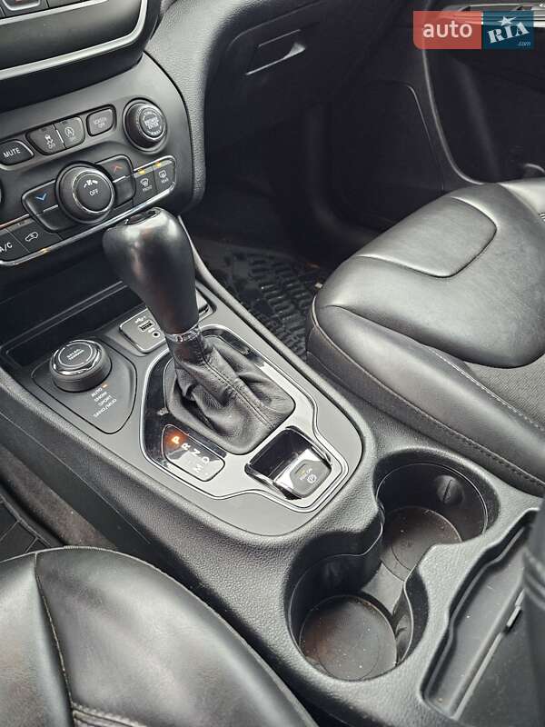 Внедорожник / Кроссовер Jeep Cherokee 2021 в Харькове фото 22 Внедорожник / Кроссовер Jeep Cherokee 2021 в Харькове