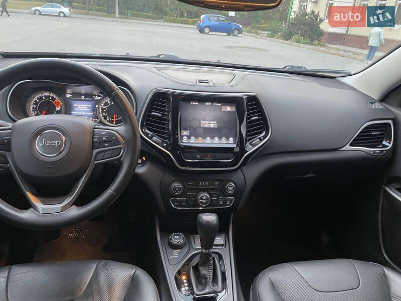 Внедорожник / Кроссовер Jeep Cherokee 2019 в Харькове фото 10 Внедорожник / Кроссовер Jeep Cherokee 2019 в Харькове