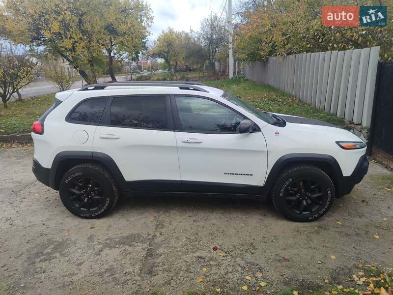 Внедорожник / Кроссовер Jeep Cherokee 2017 в Кропивницком фото 11 Внедорожник / Кроссовер Jeep Cherokee 2017 в Кропивницком
