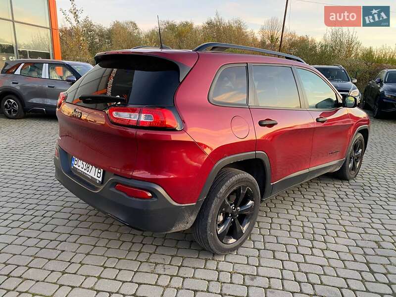 Позашляховик / Кросовер Jeep Cherokee 2016 в Львові
