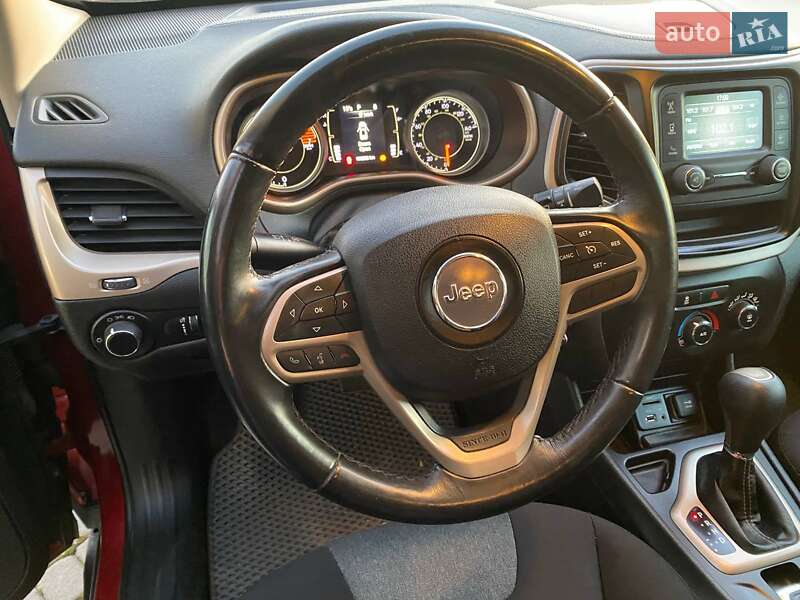 Позашляховик / Кросовер Jeep Cherokee 2016 в Львові