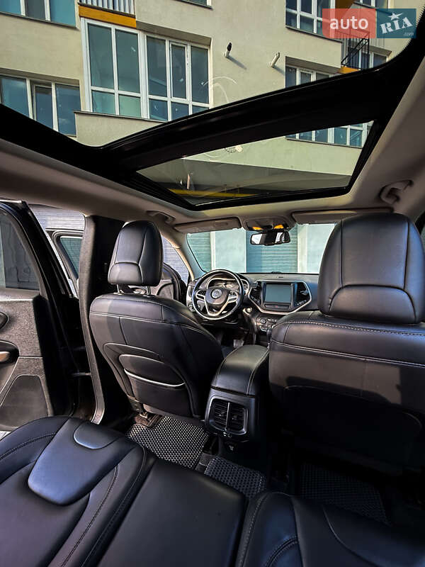 Позашляховик / Кросовер Jeep Cherokee 2017 в Вінниці