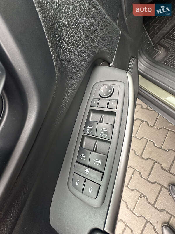 Позашляховик / Кросовер Jeep Cherokee 2021 в Києві