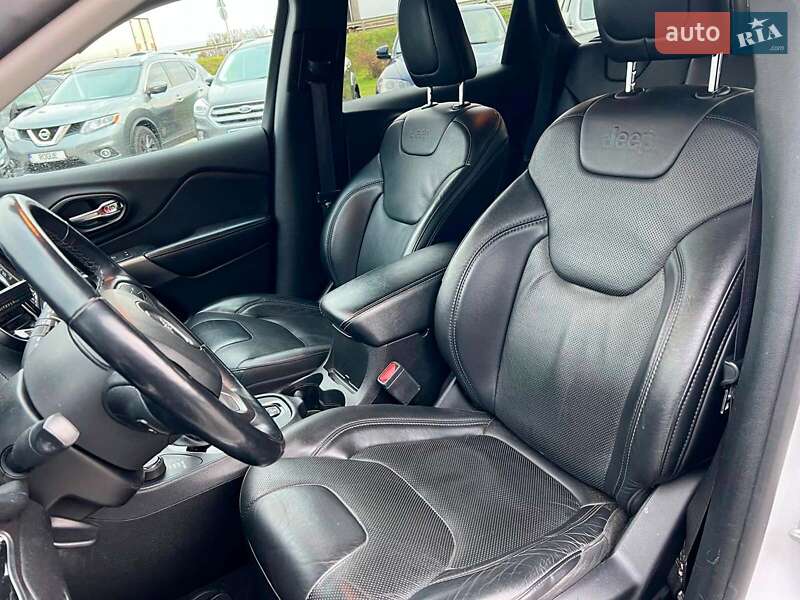 Позашляховик / Кросовер Jeep Cherokee 2020 в Львові фото 20 Позашляховик / Кросовер Jeep Cherokee 2020 в Львові