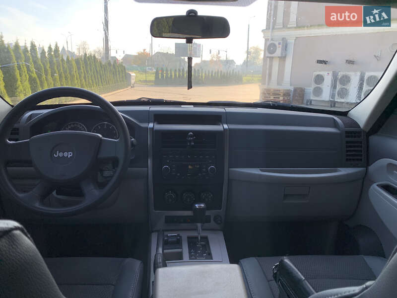 Внедорожник / Кроссовер Jeep Cherokee 2008 в Черновцах фото 16 Внедорожник / Кроссовер Jeep Cherokee 2008 в Черновцах