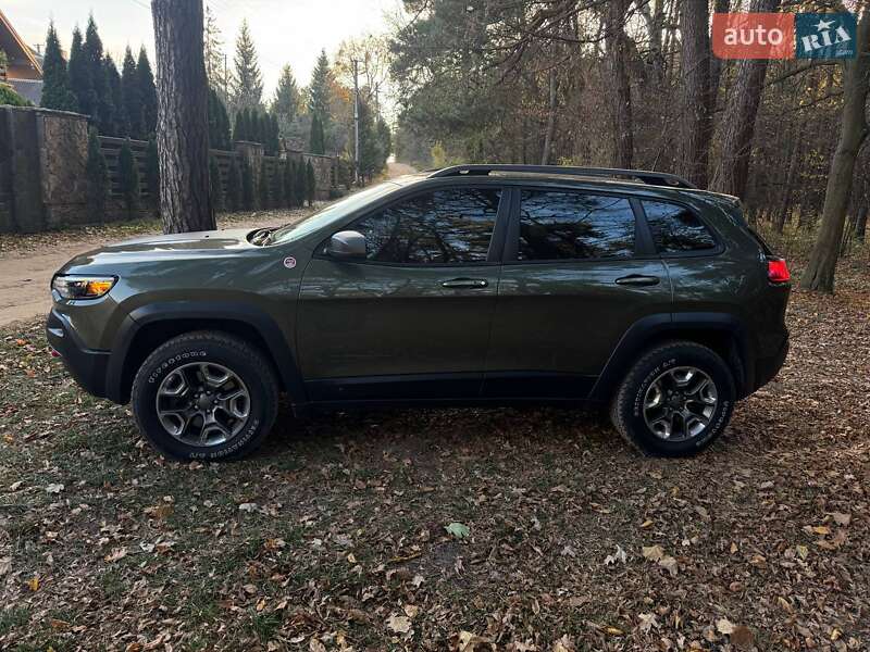 Позашляховик / Кросовер Jeep Cherokee 2018 в Львові
