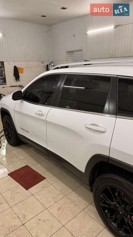 Позашляховик / Кросовер Jeep Cherokee 2017 в Дніпрі