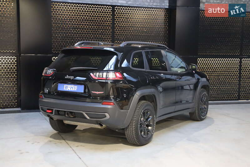 Внедорожник / Кроссовер Jeep Cherokee 2019 в Луцке