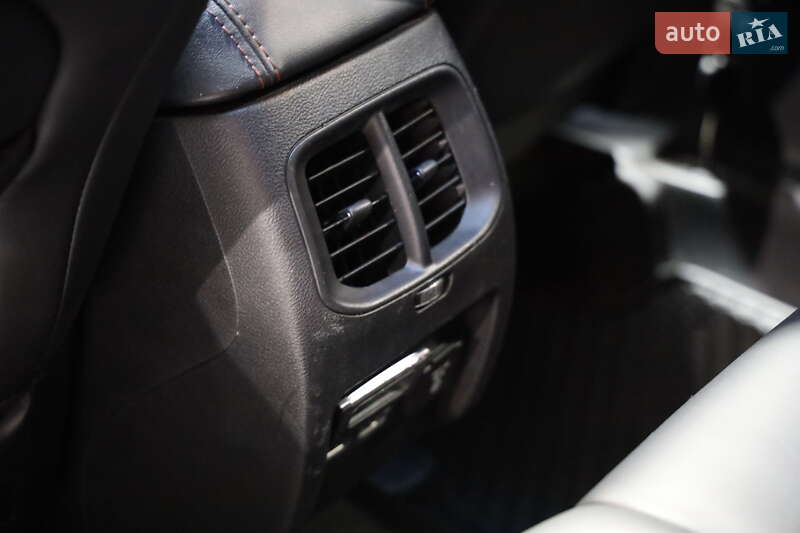 Внедорожник / Кроссовер Jeep Cherokee 2019 в Луцке