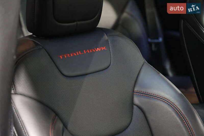 Внедорожник / Кроссовер Jeep Cherokee 2019 в Луцке