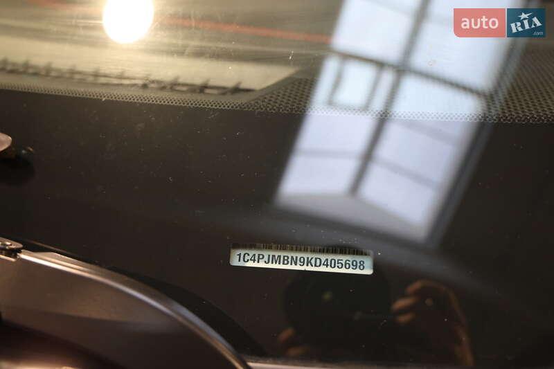 Внедорожник / Кроссовер Jeep Cherokee 2019 в Луцке