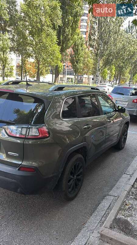 Внедорожник / Кроссовер Jeep Cherokee 2018 в Киеве