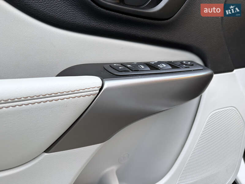 Внедорожник / Кроссовер Jeep Cherokee 2023 в Каменец-Подольском