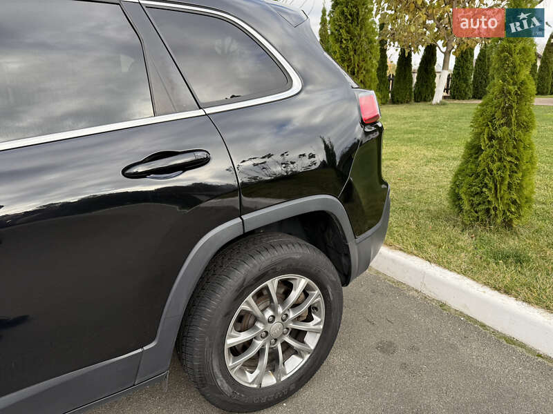 Внедорожник / Кроссовер Jeep Cherokee 2018 в Киеве