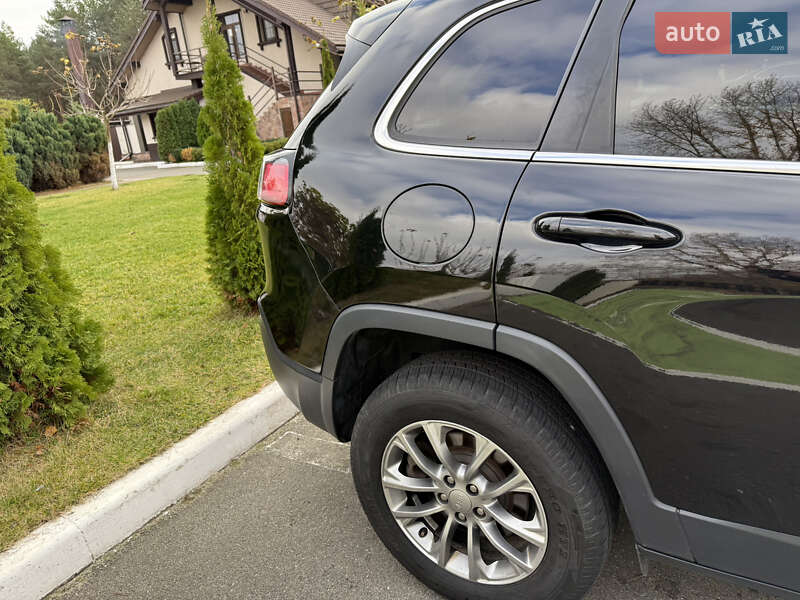 Внедорожник / Кроссовер Jeep Cherokee 2018 в Киеве