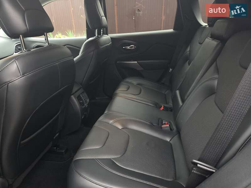 Позашляховик / Кросовер Jeep Cherokee 2021 в Києві фото 16 Позашляховик / Кросовер Jeep Cherokee 2021 в Києві