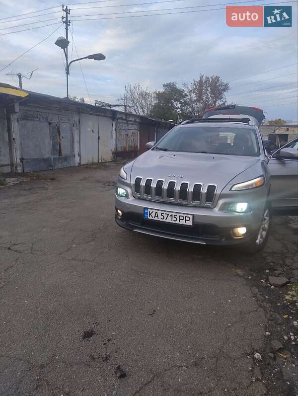 Внедорожник / Кроссовер Jeep Cherokee 2015 в Киеве фото Внедорожник / Кроссовер Jeep Cherokee 2015 в Киеве