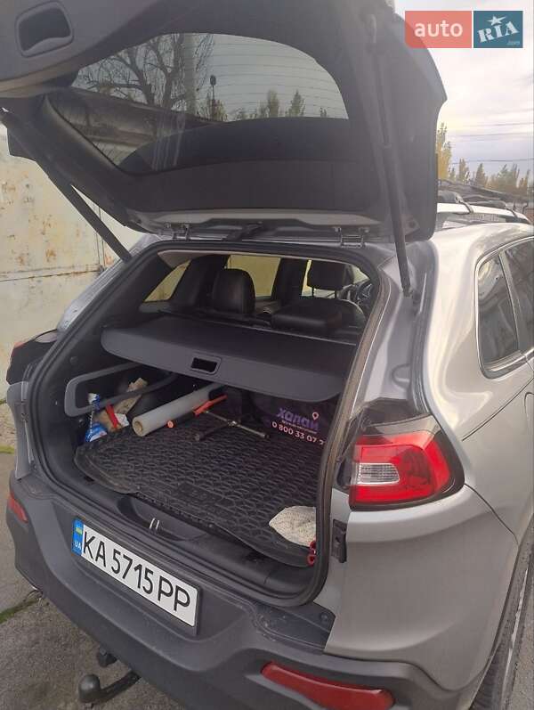 Внедорожник / Кроссовер Jeep Cherokee 2015 в Киеве фото 4 Внедорожник / Кроссовер Jeep Cherokee 2015 в Киеве