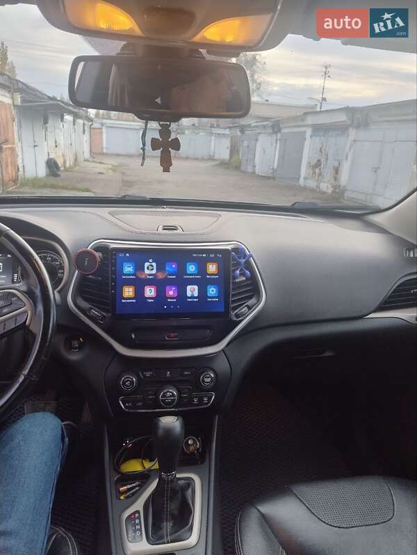 Внедорожник / Кроссовер Jeep Cherokee 2015 в Киеве фото 11 Внедорожник / Кроссовер Jeep Cherokee 2015 в Киеве