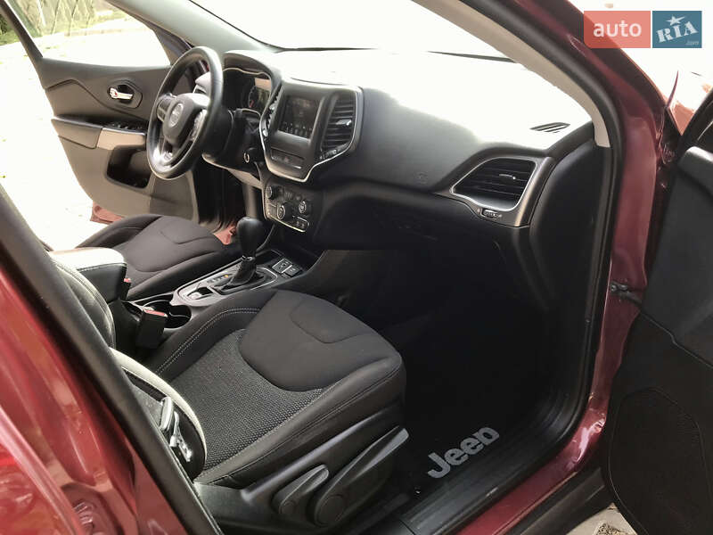 Внедорожник / Кроссовер Jeep Cherokee 2018 в Харькове