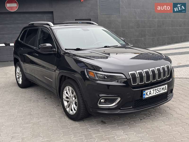 Внедорожник / Кроссовер Jeep Cherokee 2018 в Киеве