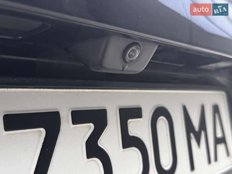 Внедорожник / Кроссовер Jeep Cherokee 2018 в Киеве