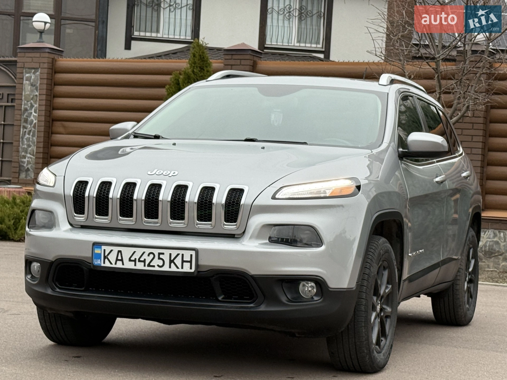 2016 Jeep Cherokee - мініатюра 3