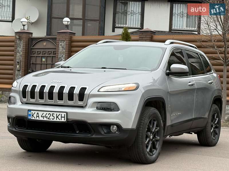Внедорожник / Кроссовер Jeep Cherokee 2016 в Борисполе
