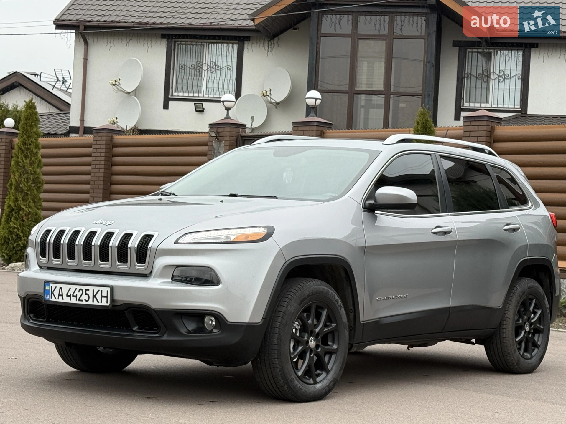 2016 Jeep Cherokee - мініатюра 8