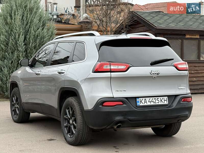 Внедорожник / Кроссовер Jeep Cherokee 2016 в Борисполе