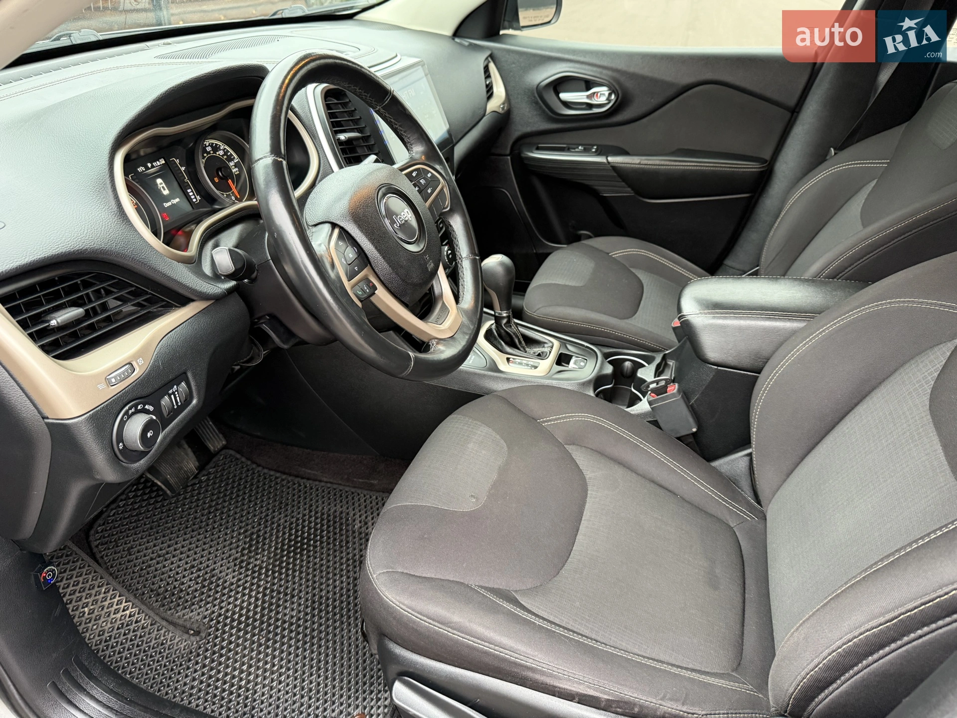 2016 Jeep Cherokee - мініатюра 37