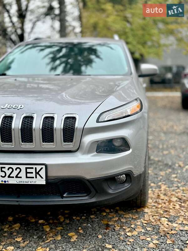 Внедорожник / Кроссовер Jeep Cherokee 2017 в Харькове