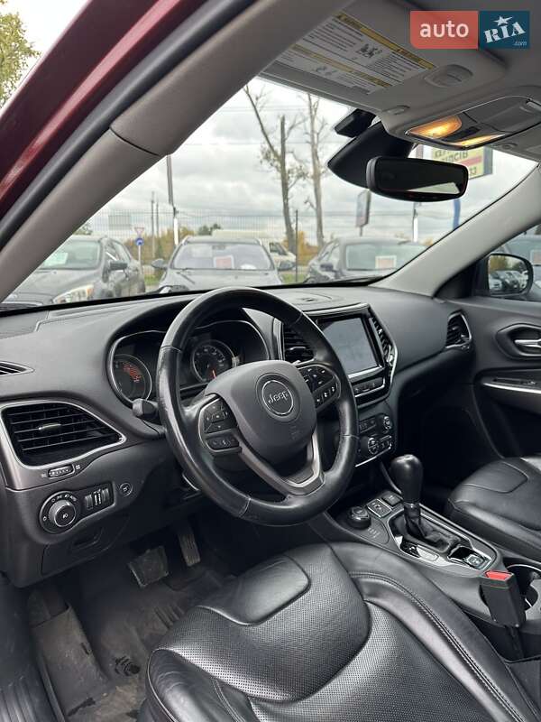 Внедорожник / Кроссовер Jeep Cherokee 2018 в Белогородке