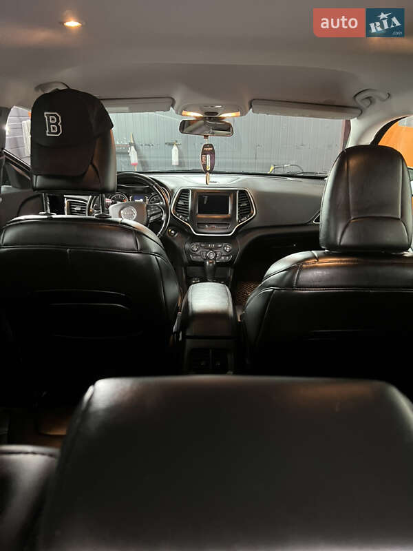 Позашляховик / Кросовер Jeep Cherokee 2019 в Рівному фото 24 Позашляховик / Кросовер Jeep Cherokee 2019 в Рівному