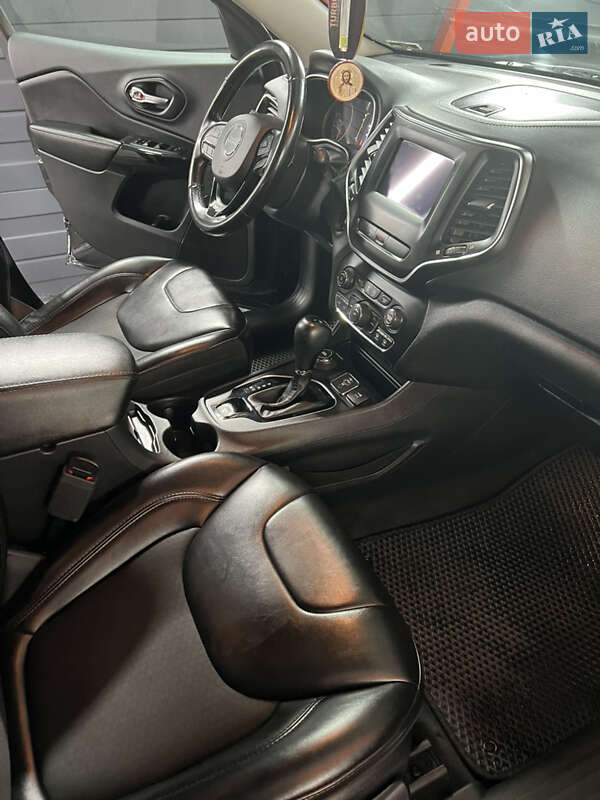 Позашляховик / Кросовер Jeep Cherokee 2019 в Рівному фото 22 Позашляховик / Кросовер Jeep Cherokee 2019 в Рівному