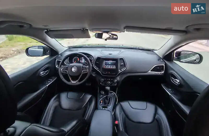 Позашляховик / Кросовер Jeep Cherokee 2019 в Хмельницькому