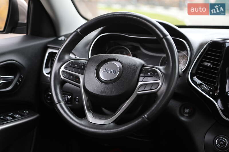 Внедорожник / Кроссовер Jeep Cherokee 2018 в Харькове фото 15 Внедорожник / Кроссовер Jeep Cherokee 2018 в Харькове