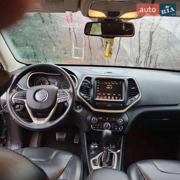 Позашляховик / Кросовер Jeep Cherokee 2016 в Луцьку фото 5 Позашляховик / Кросовер Jeep Cherokee 2016 в Луцьку