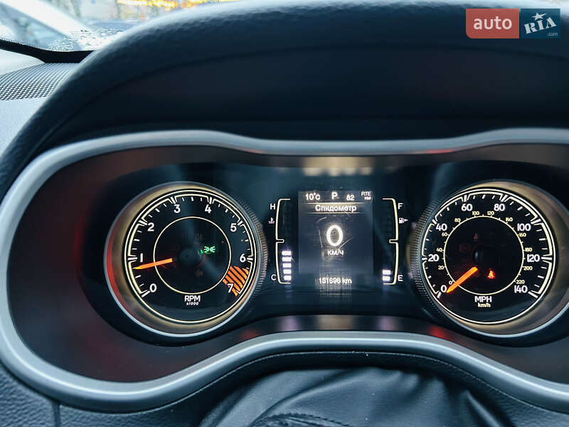 Внедорожник / Кроссовер Jeep Cherokee 2015 в Луцке фото 16 Внедорожник / Кроссовер Jeep Cherokee 2015 в Луцке