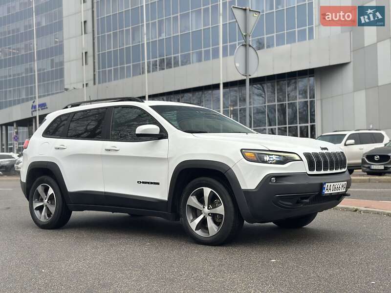 Позашляховик / Кросовер Jeep Cherokee 2020 в Києві