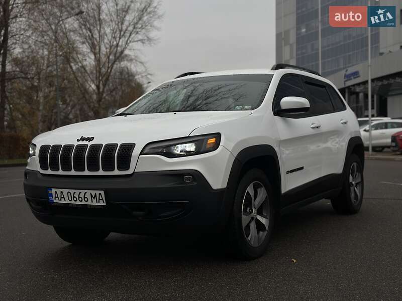 Позашляховик / Кросовер Jeep Cherokee 2020 в Києві