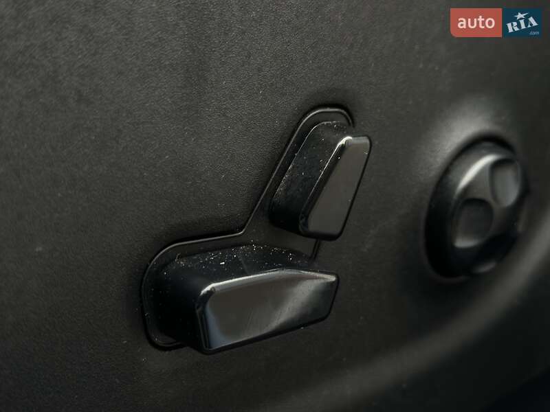 Позашляховик / Кросовер Jeep Cherokee 2020 в Києві