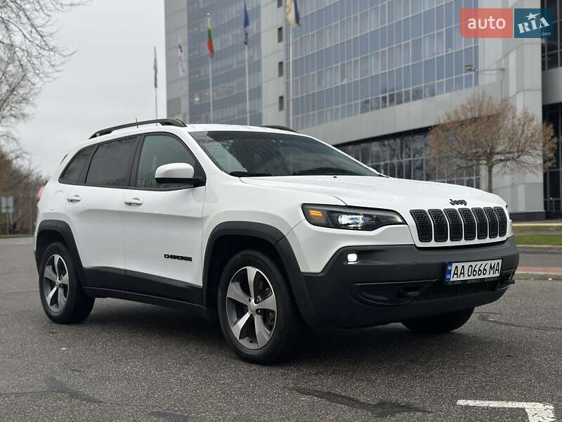 Позашляховик / Кросовер Jeep Cherokee 2020 в Києві