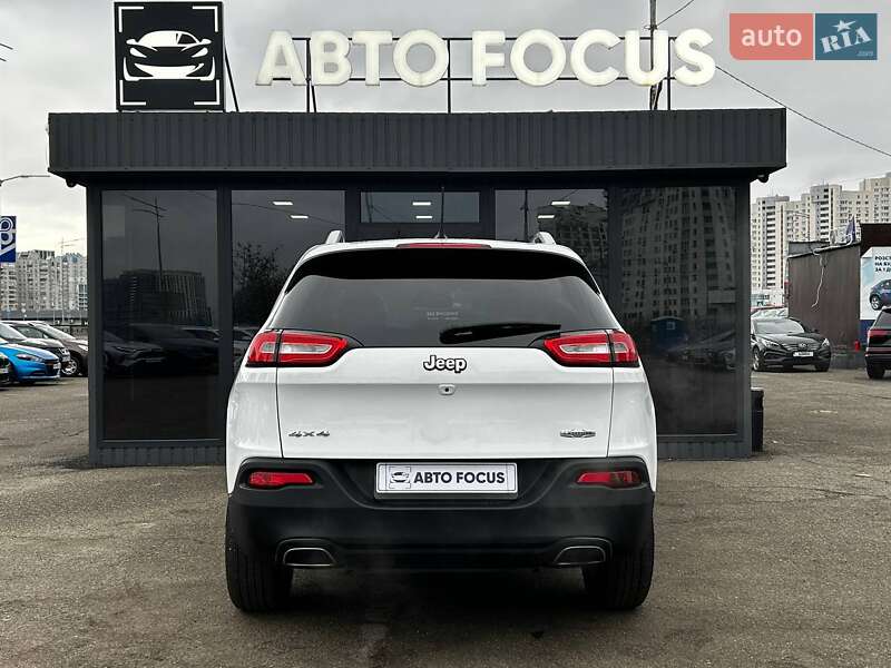 Позашляховик / Кросовер Jeep Cherokee 2015 в Києві