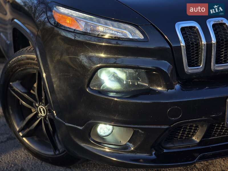 Позашляховик / Кросовер Jeep Cherokee 2015 в Рівному фото 13 Позашляховик / Кросовер Jeep Cherokee 2015 в Рівному