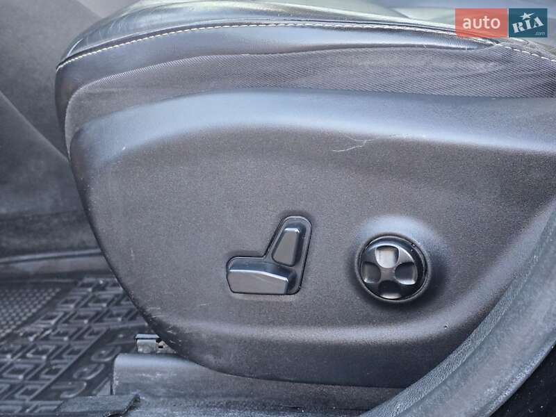 Позашляховик / Кросовер Jeep Cherokee 2015 в Рівному фото 23 Позашляховик / Кросовер Jeep Cherokee 2015 в Рівному