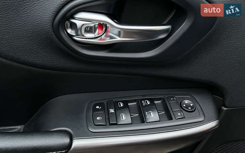 Позашляховик / Кросовер Jeep Cherokee 2019 в Коломиї