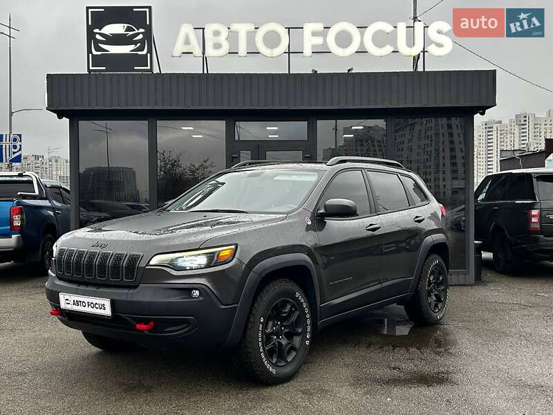 Внедорожник / Кроссовер Jeep Cherokee 2018 в Киеве