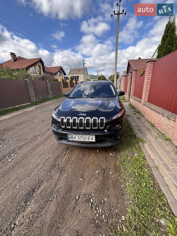 Позашляховик / Кросовер Jeep Cherokee 2015 в Хмельницькому фото 28 Позашляховик / Кросовер Jeep Cherokee 2015 в Хмельницькому