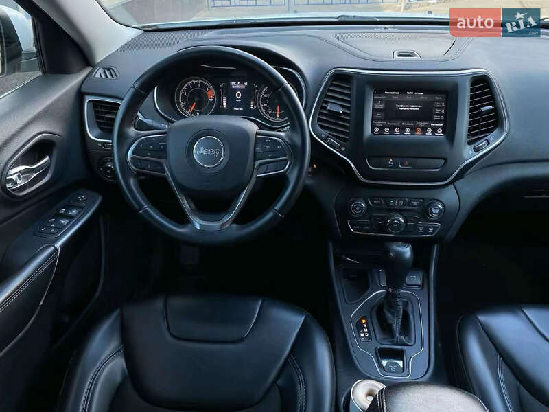 Позашляховик / Кросовер Jeep Cherokee 2018 в Києві фото 25 Позашляховик / Кросовер Jeep Cherokee 2018 в Києві